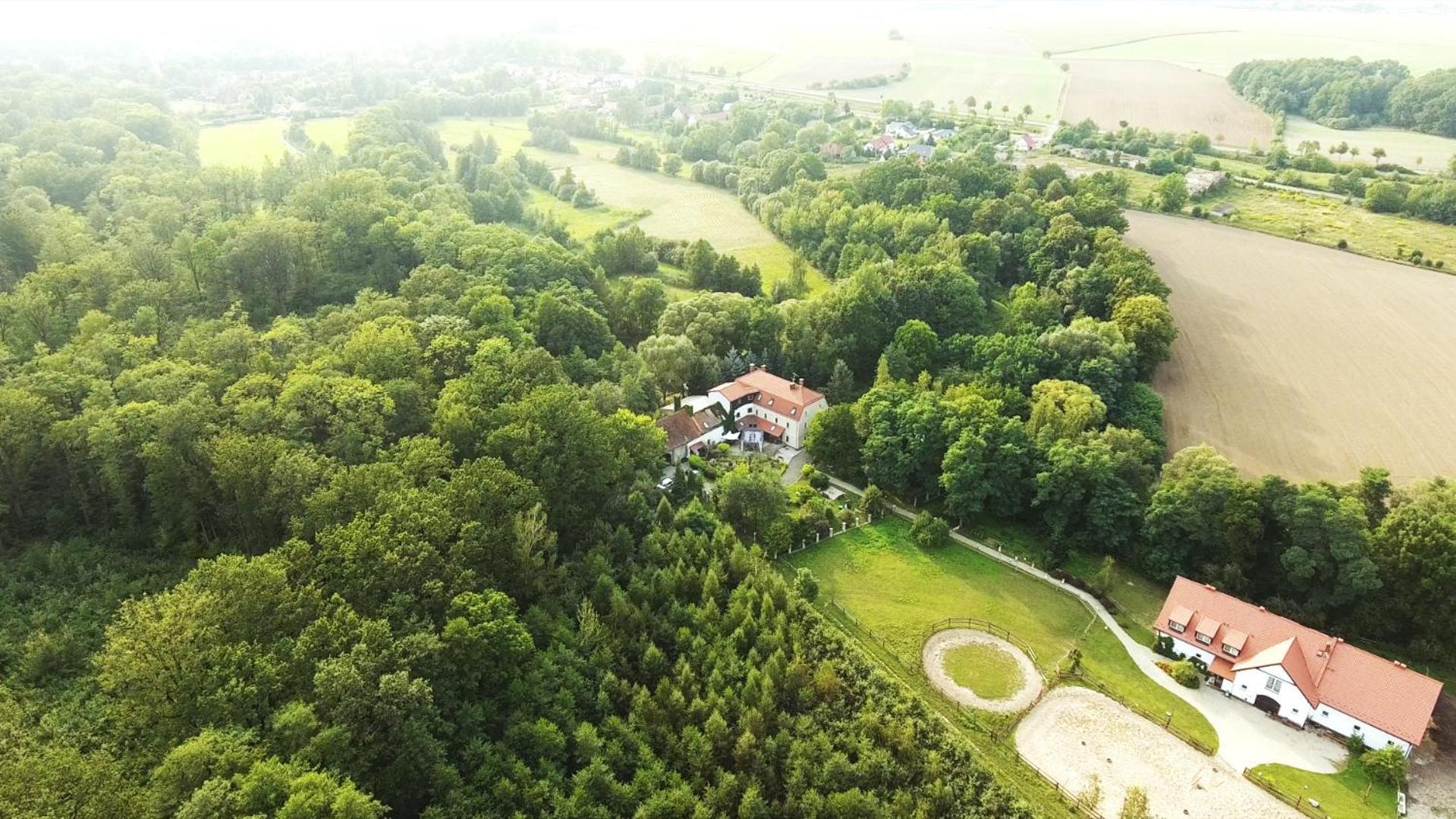 Szczepanów Rancho Slezanski Mlyn المظهر الخارجي الصورة