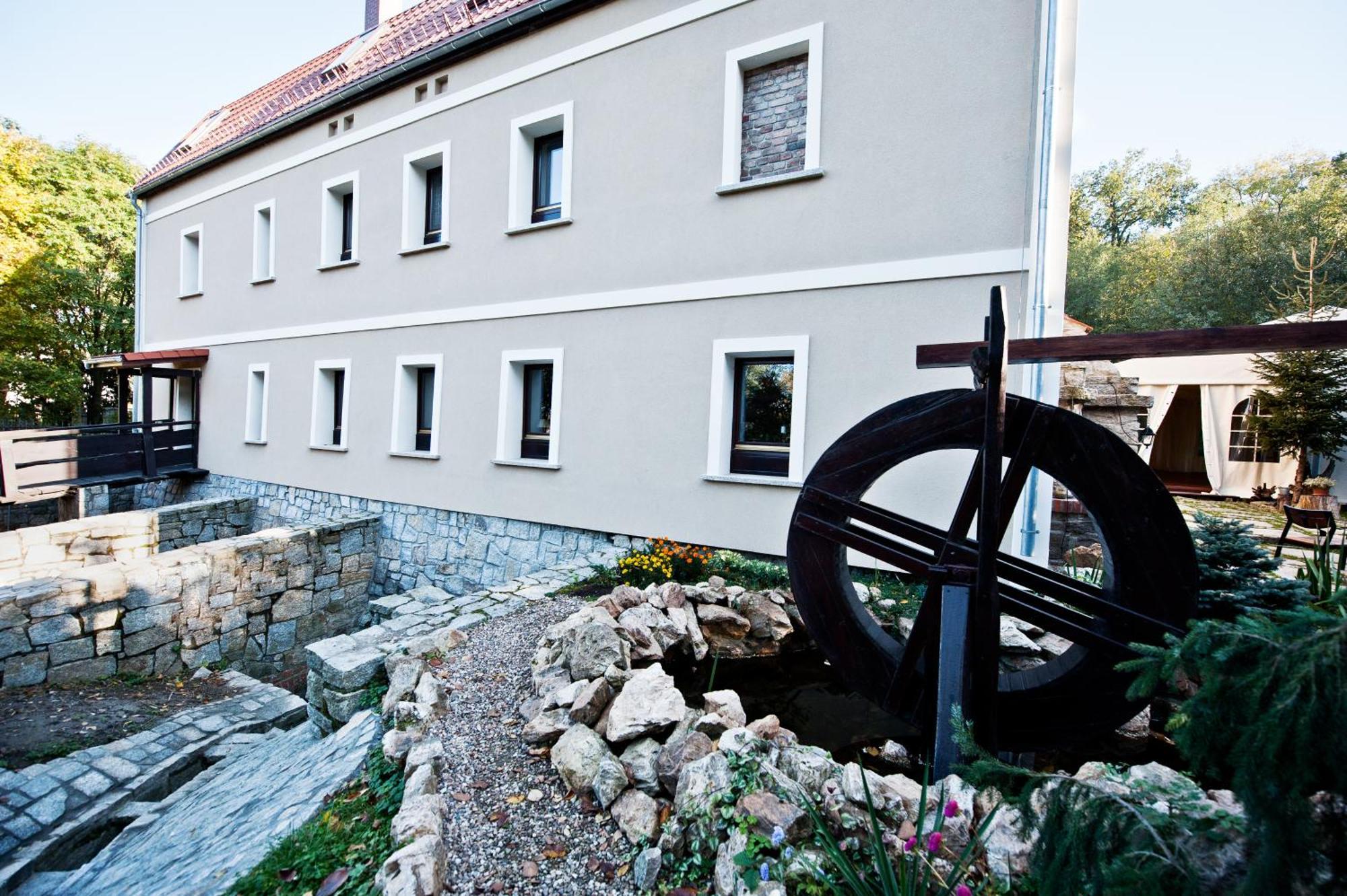 Szczepanów Rancho Slezanski Mlyn المظهر الخارجي الصورة